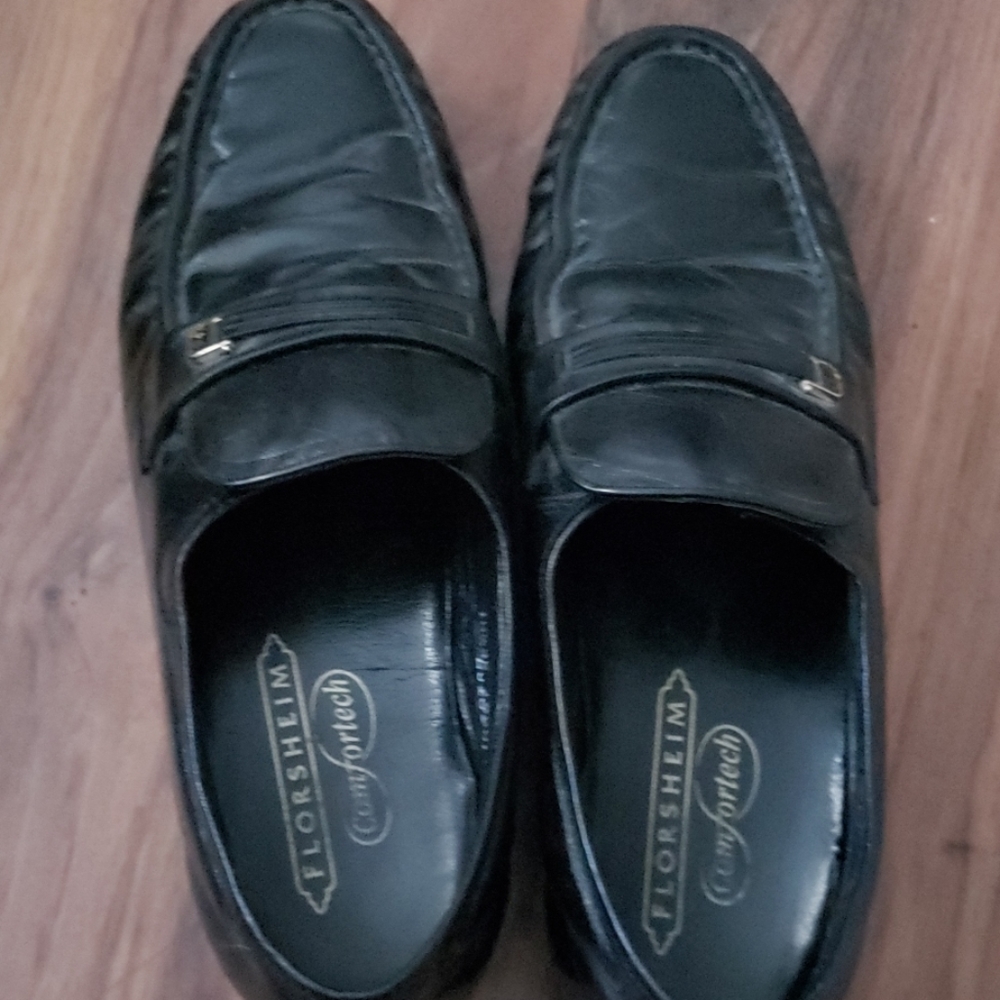 Florsheim men comfortech slip-on shoe.